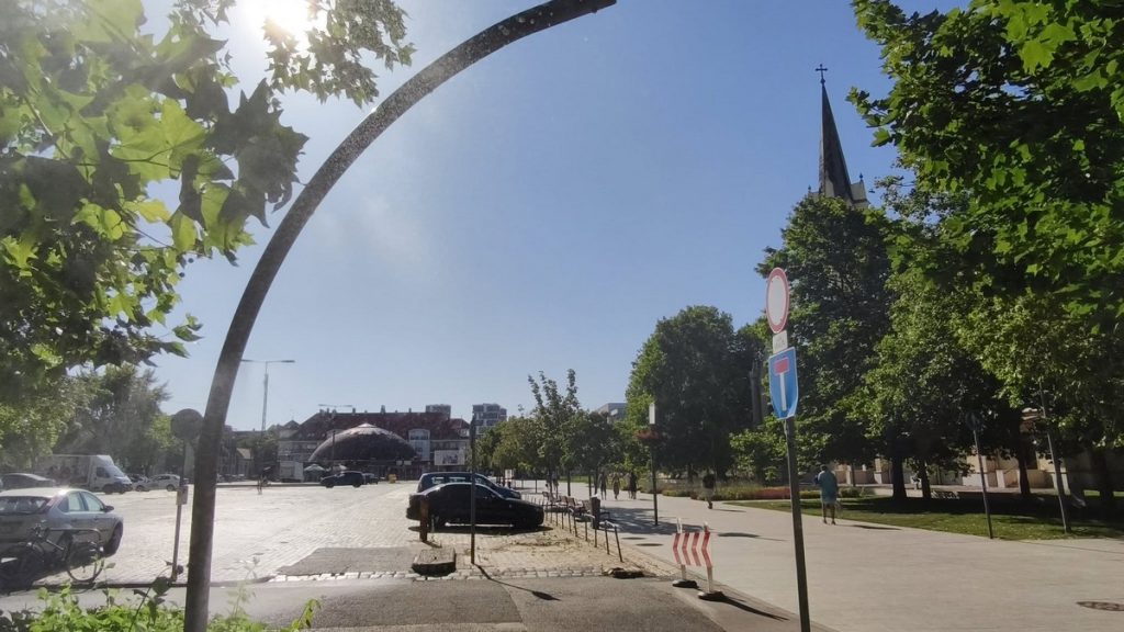 Megdőlt a fővárosi melegrekord pénteken: a HungaroMet adatai szerint Újpesten 39,4 Celsius-fokot mértek